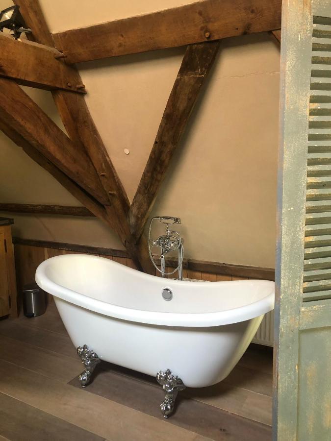 B&B Saint-Sauveur บรูจส์ ภายนอก รูปภาพ