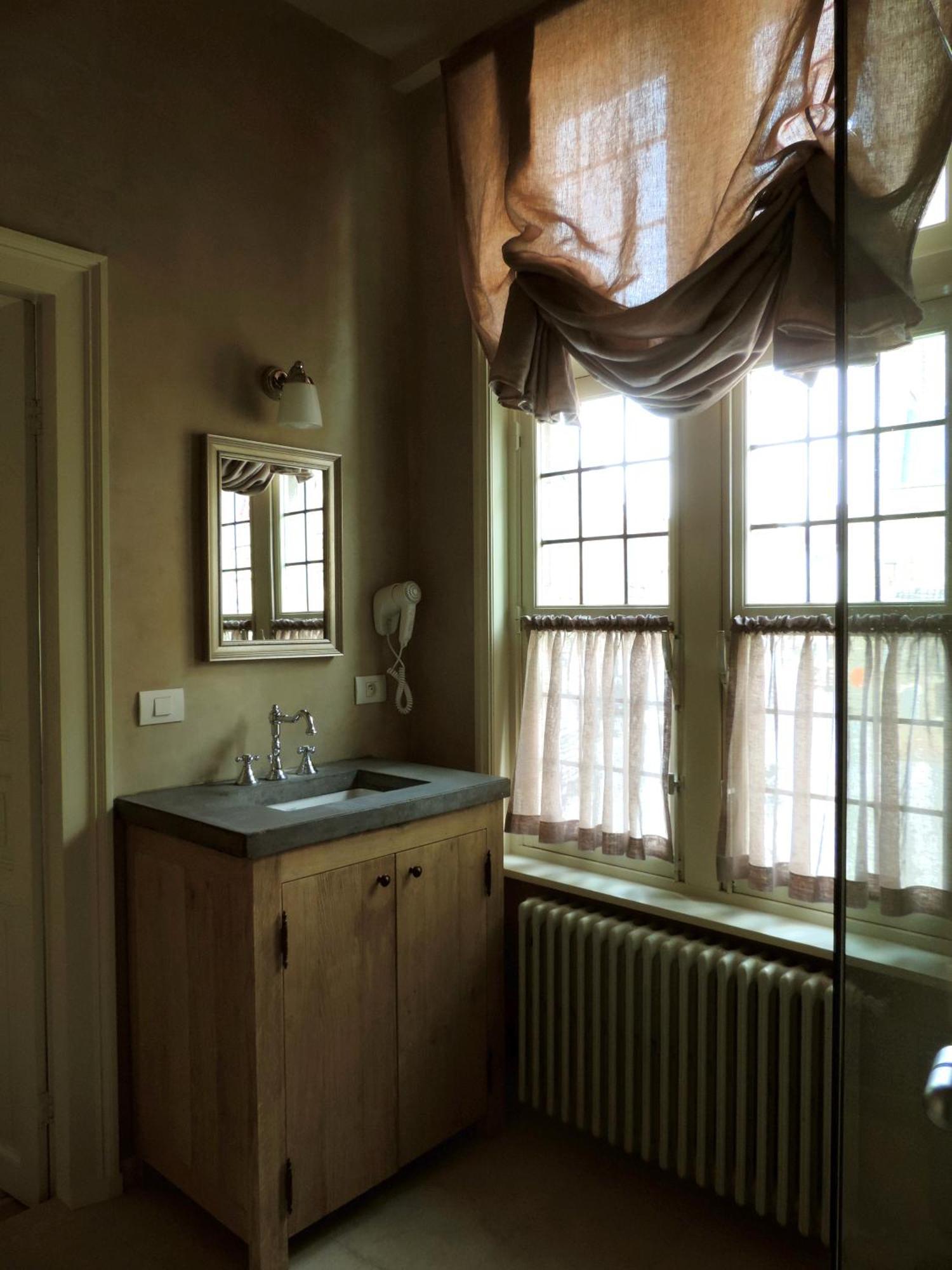 B&B Saint-Sauveur บรูจส์ ภายนอก รูปภาพ