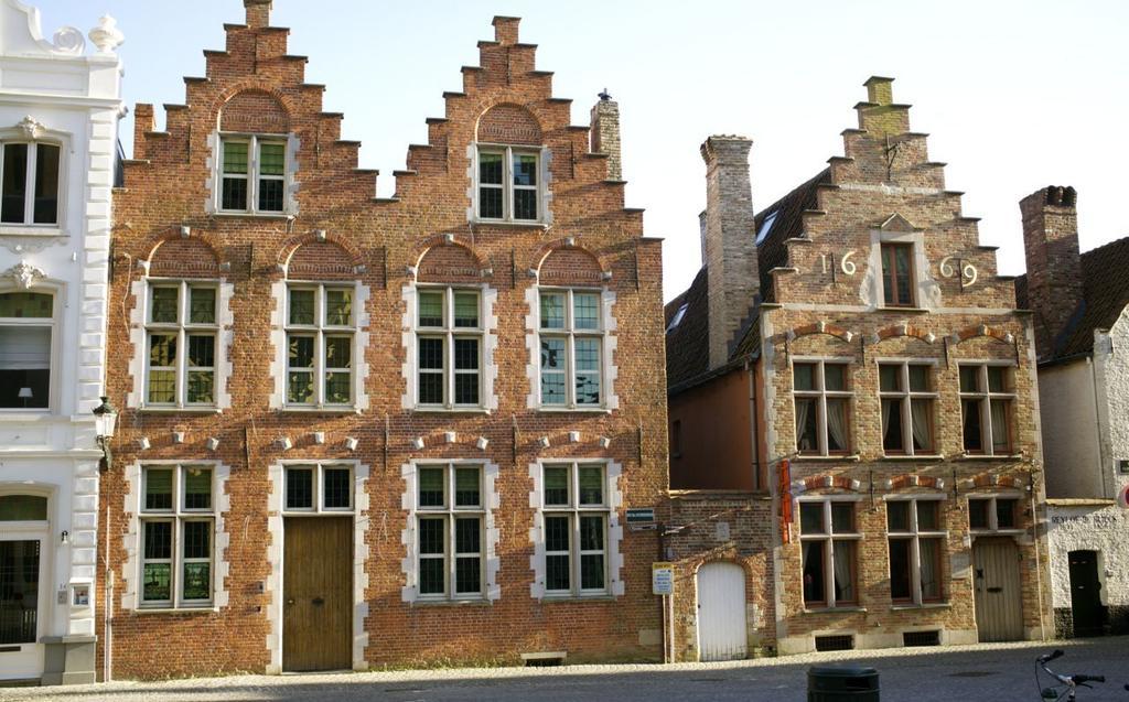 B&B Saint-Sauveur บรูจส์ ภายนอก รูปภาพ