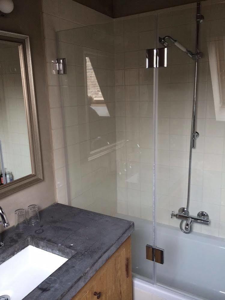 B&B Saint-Sauveur บรูจส์ ภายนอก รูปภาพ